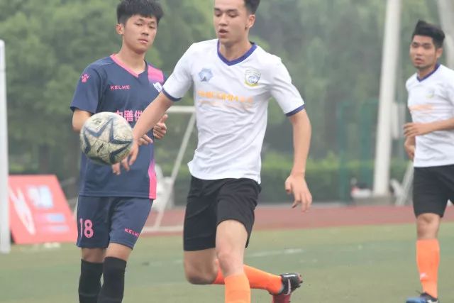俄军速攻，基辅防线与后勤双重崩溃